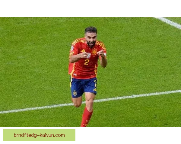 卡瓦哈尔在欧冠赛场表现稳健，继续展现右路王者风范