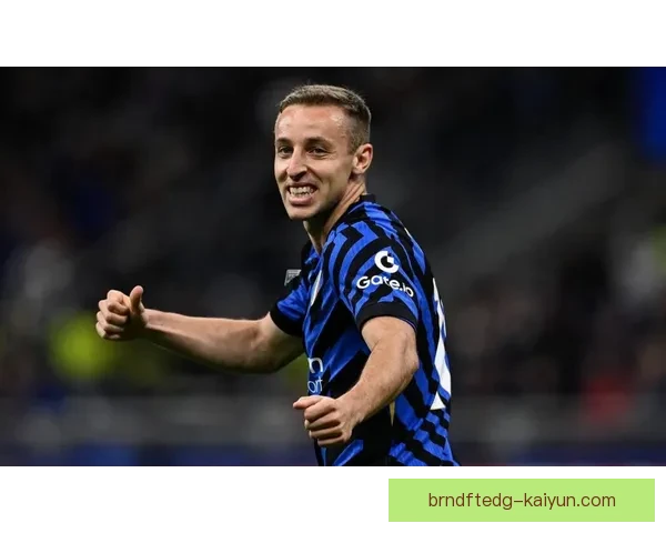 加维当选欧冠最佳年轻球员，表现稳健备受期待